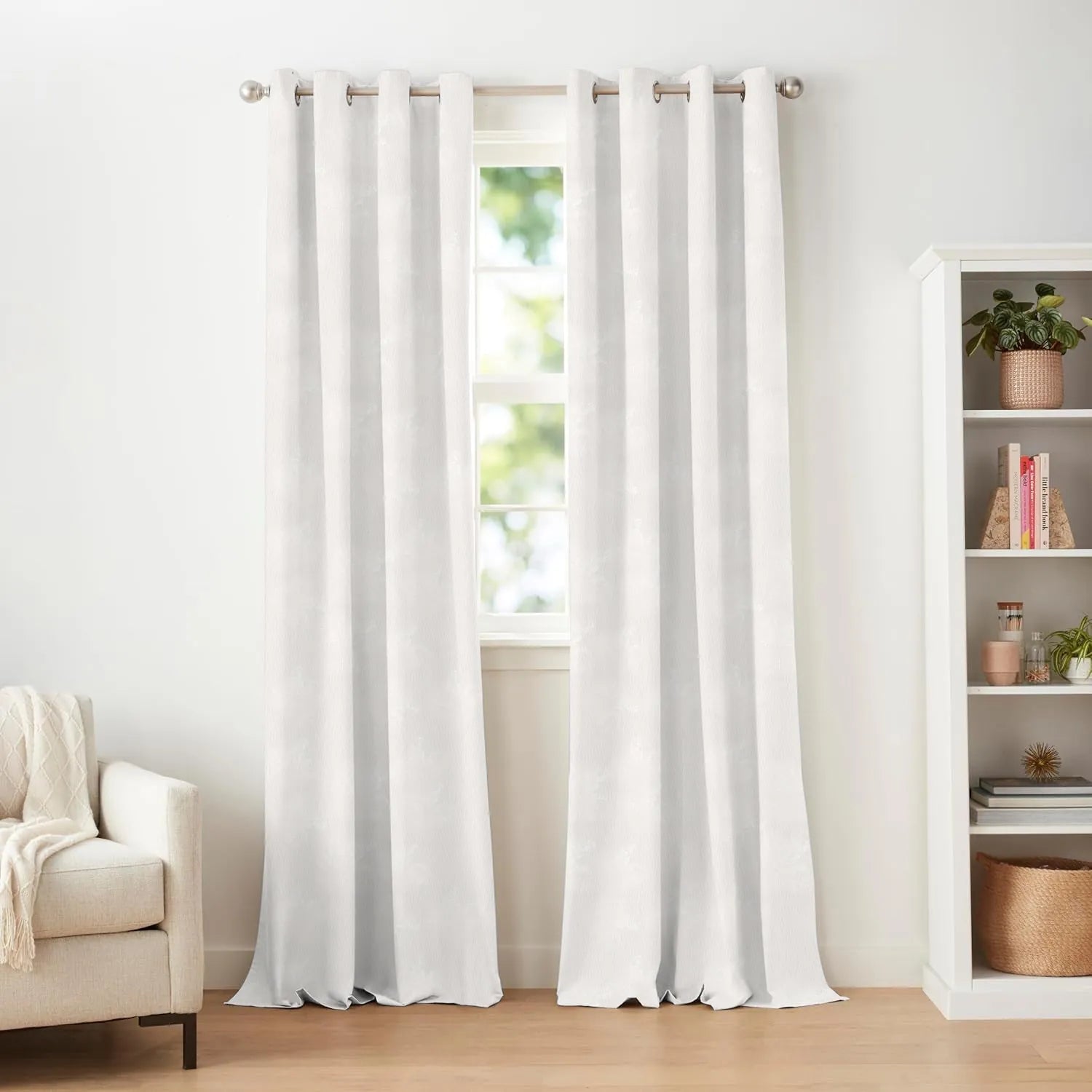 White Banana Tree Pattern