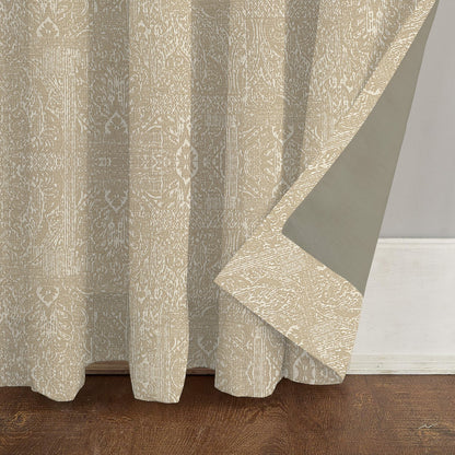 Sand on Ivory